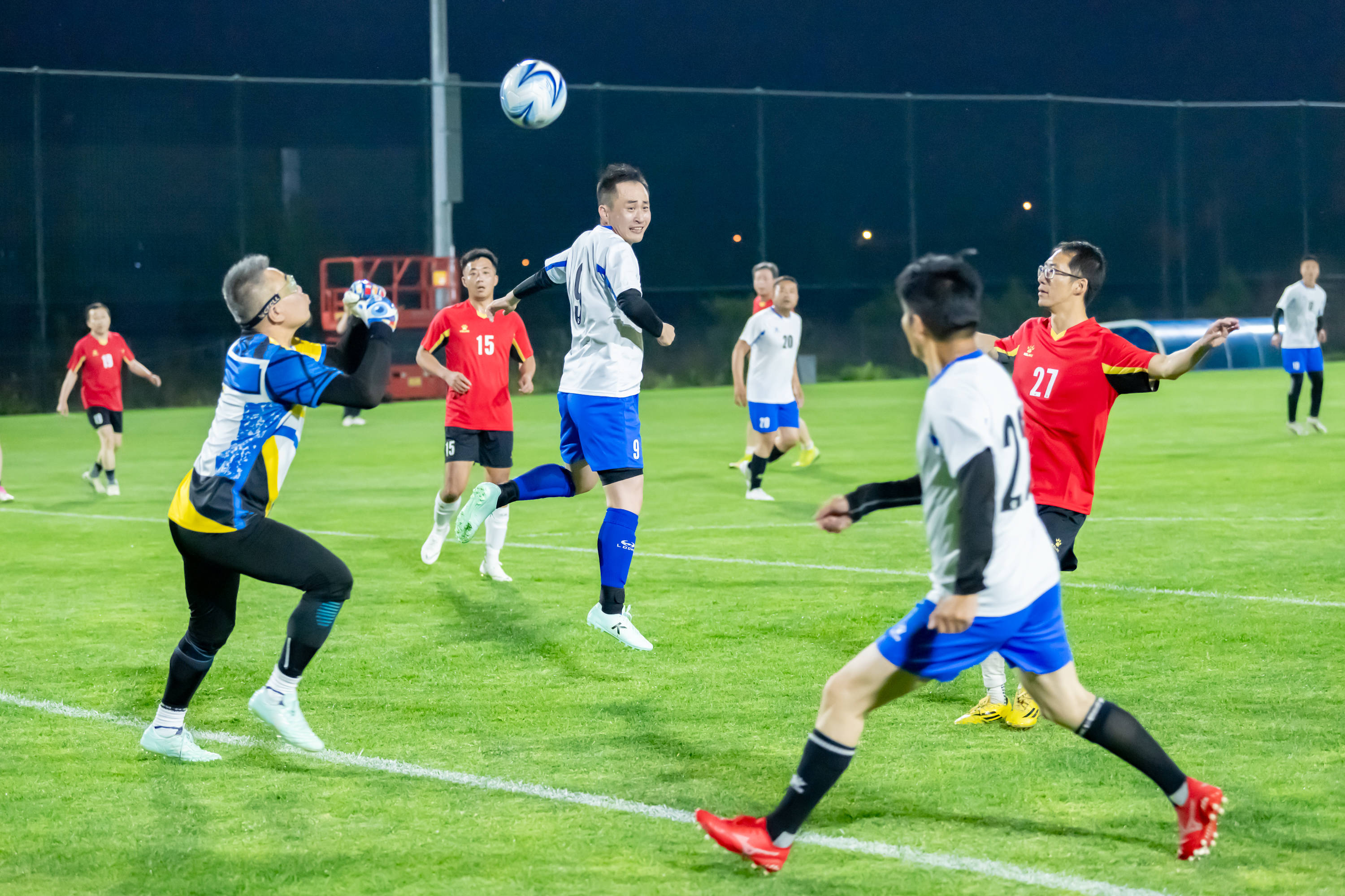 凯恩在中锋 凯恩在中锋