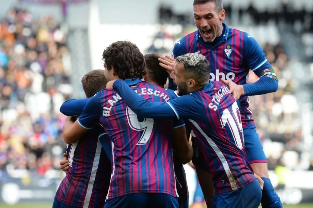 第三个出局 第三个出局